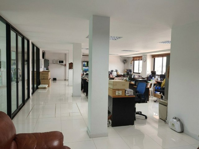 รูป HR3482เช่าอาคารพาณิชย์ 4 ชั้น หัวมุมคู้บอน 29 มีลิฟต์ พื้นที่ 1,700 ตรม. ที่จอดรถ 12 คัน ทำเลค้าขาย ใกล้รถไฟฟ้ารามอินทรา คู้บอน - รูปที่ 15/40