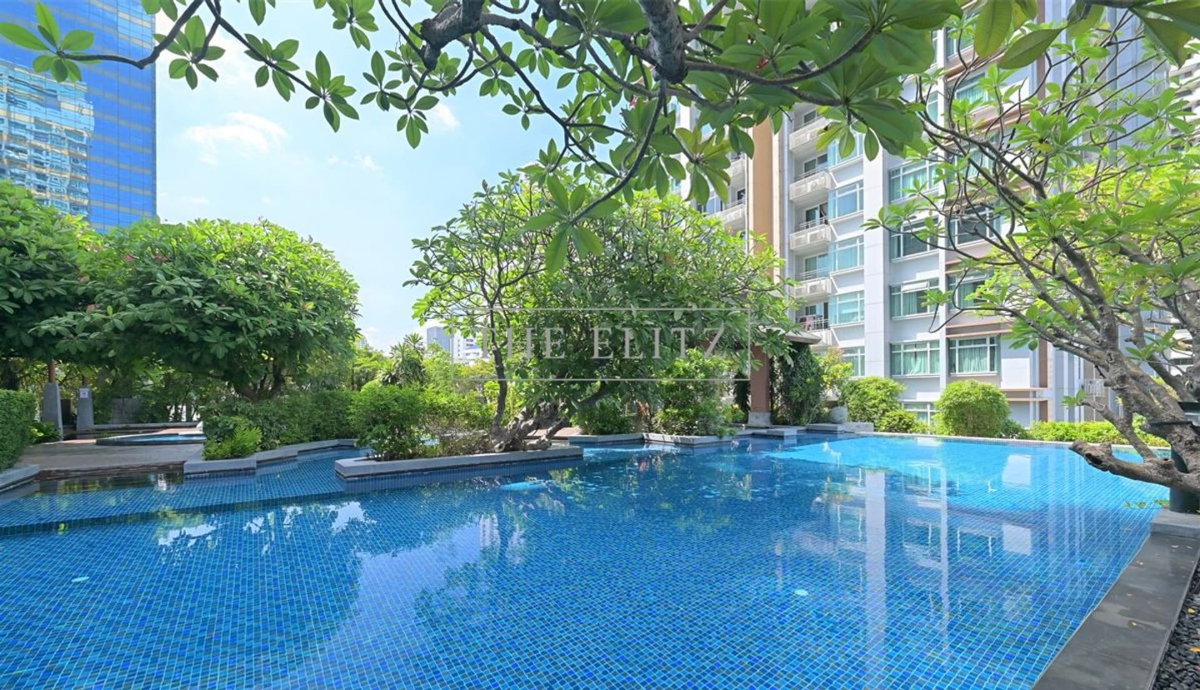 รูป ✨ Modern Urban Living at Its Best! Stunning Condo for Sale at Circle Condominium ✨ - รูปที่ 10/23