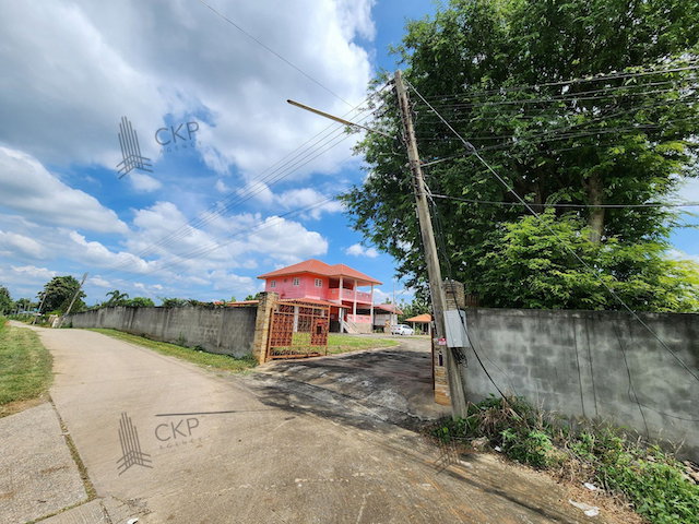 รูป ขาย ที่ดิน กลางดง ปากช่อง พร้อมบ้านและต้นสัก700 กว่าต้น บรรยากาศดี เดินทางไม่ไกลจากกทม. ใกล้ถนนมิตรภาพ | รหัส 93346 - รูปที่ 2/8
