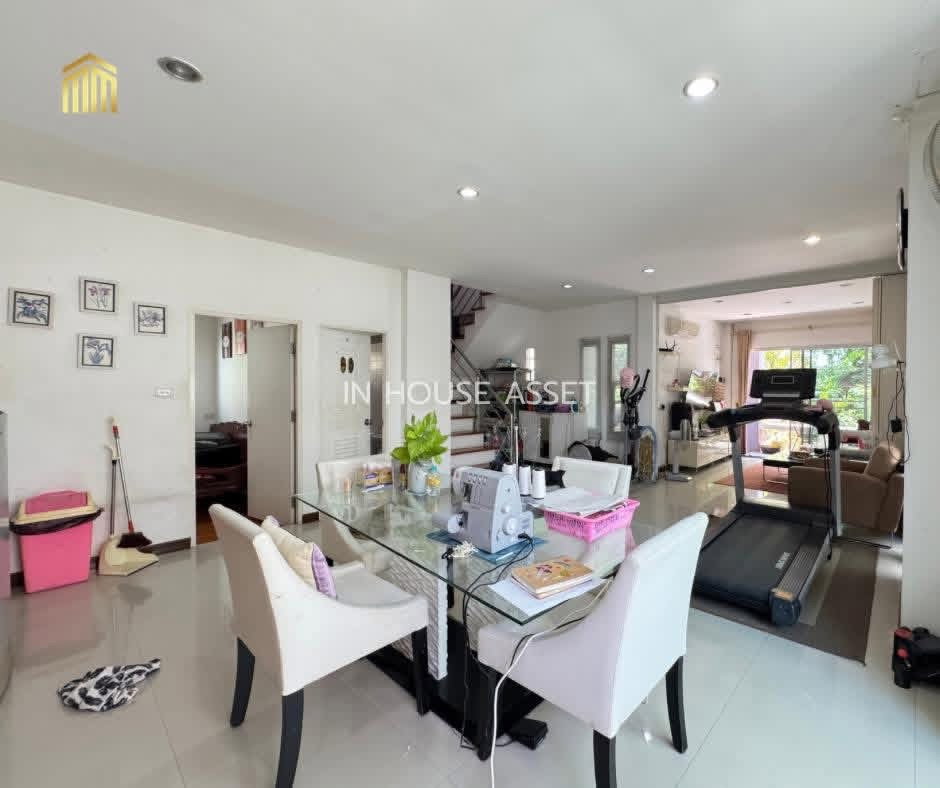 รูป ขายบ้านเดี่ยวขนาดใหญ่ !! โครงการ โนวา เพลส (เนื้อที่ 71 ตร.ว.) เขตทวีวัฒนา ศาลาธรรมสพน์ 30  พุทธมณฑลสาย 2-3 กรุงเทพฯ Nova Place  - รูปที่ 4/21