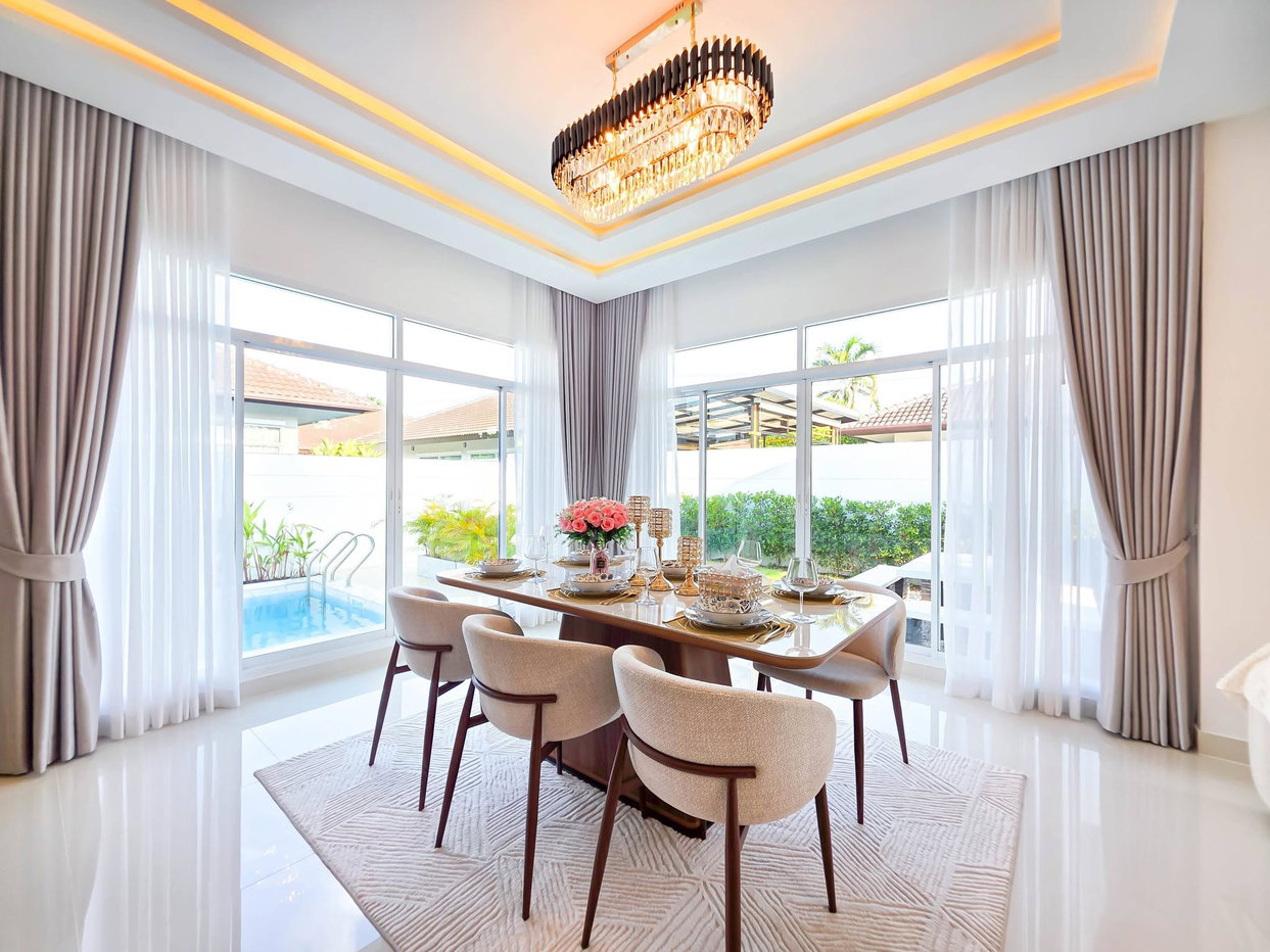 รูป Luxury 3-Bedroom Pool Villa for Sale Huay Yai - รูปที่ 9/28