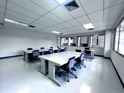 เช่าสำนักงาน วิทยาลัยสารพัดช่างธนบุรี : WS7682 🏢✨ YADA OFFICE FOR RENT | สำนักงานให้เช่าติดรถไฟฟ้า BTS ✨🏢 เพียง 69,000 บาท/เดือน