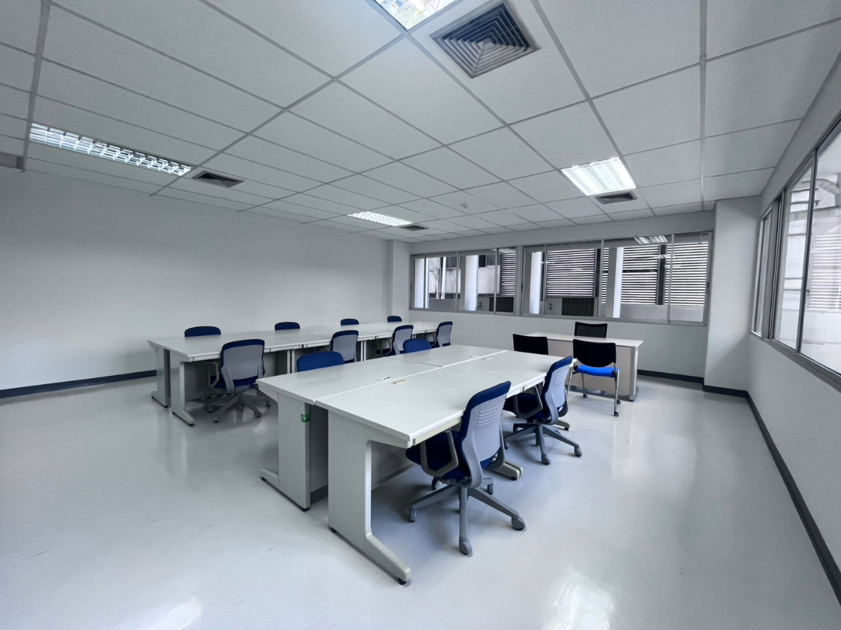 รูป WS7682 🏢✨ YADA OFFICE FOR RENT | สำนักงานให้เช่าติดรถไฟฟ้า BTS ✨🏢 เพียง 69,000 บาท/เดือน - รูปที่ 1/8