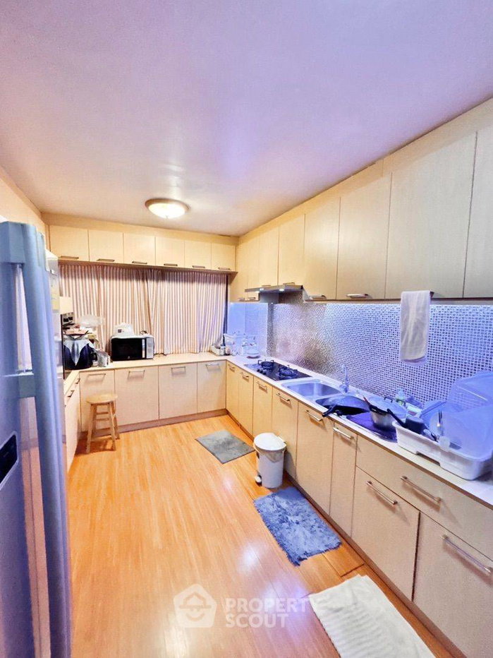 picture 5-BR House near MRT Ratchadaphisek (ID 2976673) - 9/14