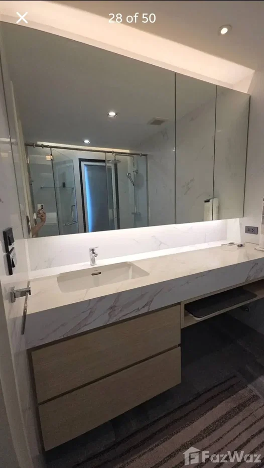 picture 1 bedroom at The Royal Navin Tower 6446813 - 20/34