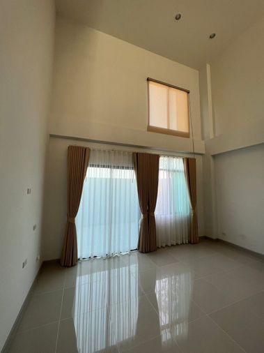 4-bed townhouse for rent, 205 sqm, 22.3 sq wah, Premium Place Phaholyothin - Ramintra