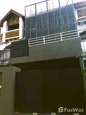 Houses for rent Bangkok : 5 Bedroom House for rent in Bang Kapi, Bangkok  6446620