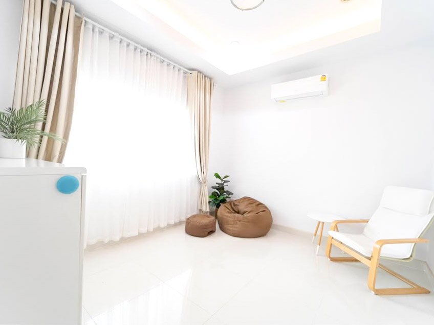 picture Private Pool Villa for Rent Huai Yai Fully Furnished - 3/9