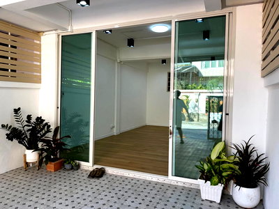 Townhouses for sale Muang Khon Kaen Khon Kaen : Two-story townhouse for sale near Chom Phon Market, 21 sq.wa. :: ✅ Price 1.79 million baht (Seller pays land office fees)