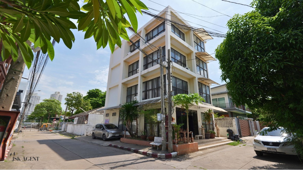 รูป  ให้เช่า Home Office & อาคารสำนักงาน หลังมุม “แยกลำสาลี – รามคำแหง 62" - รูปที่ 2/20