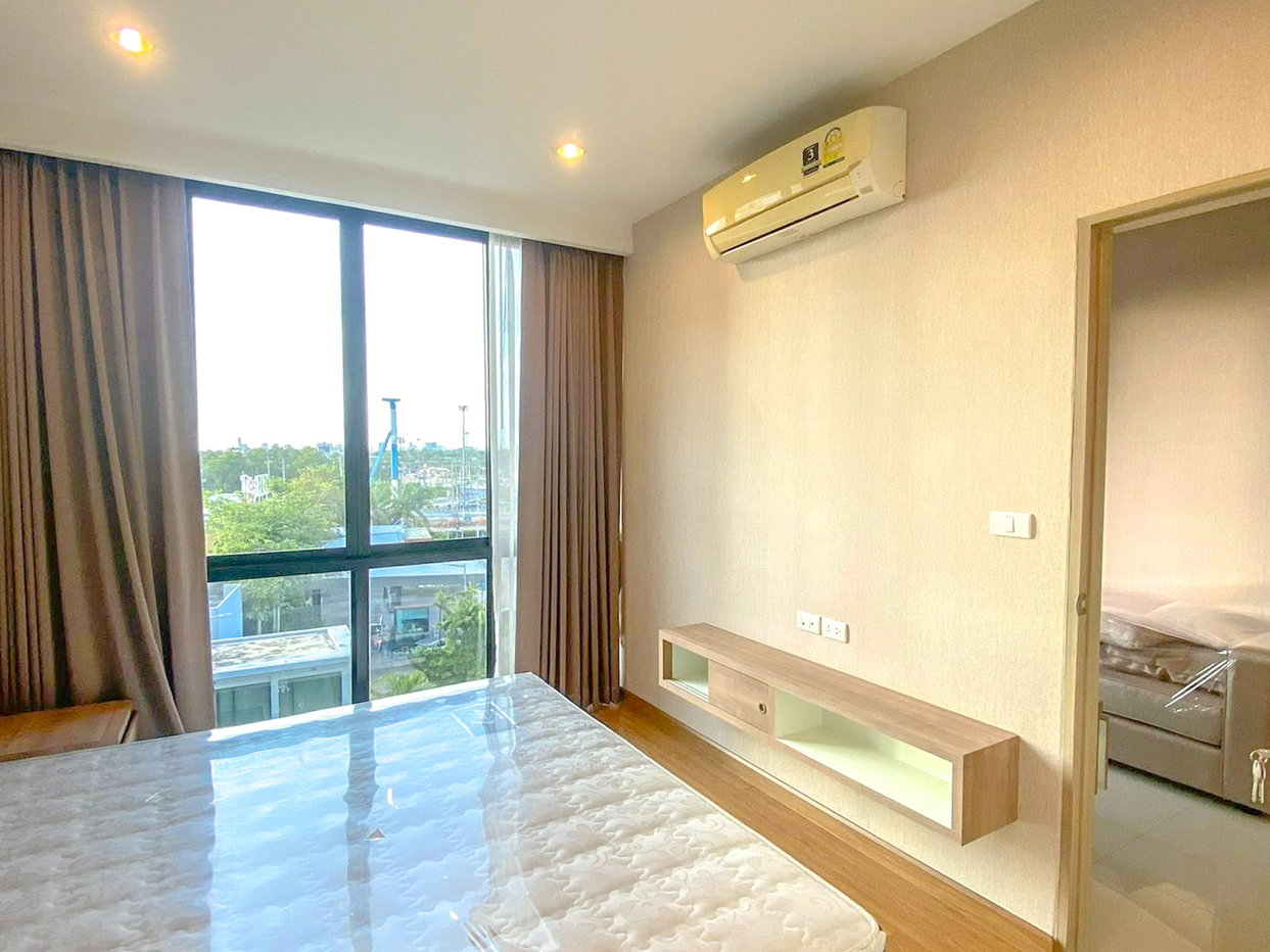 picture The Green Boulevard Condo for Sale Fully Furnished - 4/8