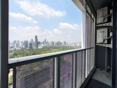ขายห้องราคาต่ำกว่าตลาด ทิศใต้ ใกล้ MRT พระราม 9