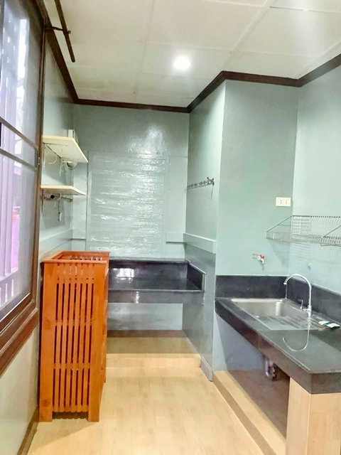 รูป นานาชาติเวลลิงตัน MRTแยกลำสาลี 800 ม. พร้อมเฟอร์ฯ 160 ตร.ม. 3 น้ำรร.. 2.6 กม หลังมุม 4นอน 40 ตร.วากรุงเทพกรีฑา5-7-9 บ้านเดี่ยว 2 ชั้น. - รูปที่ 3/8