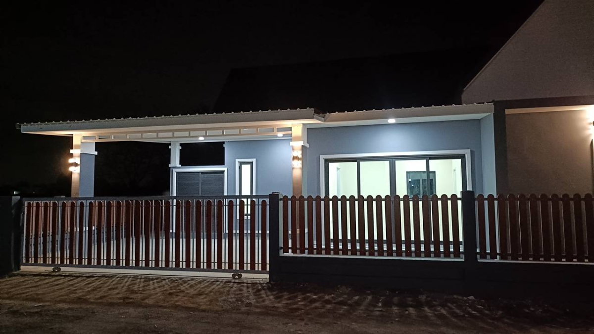 รูป บ้านเดี่ยว 2 ห้องนอน 2 ห้องน้ำ 1 ห้องนั่งเล่น 1 ห้องครัว พร้อมเฟอร์นิเจอร์ ที่เสนา จังหวัดพระนครศรีอยุธยา ราคา 3 ล้านถ้วน - รูปที่ 26/26