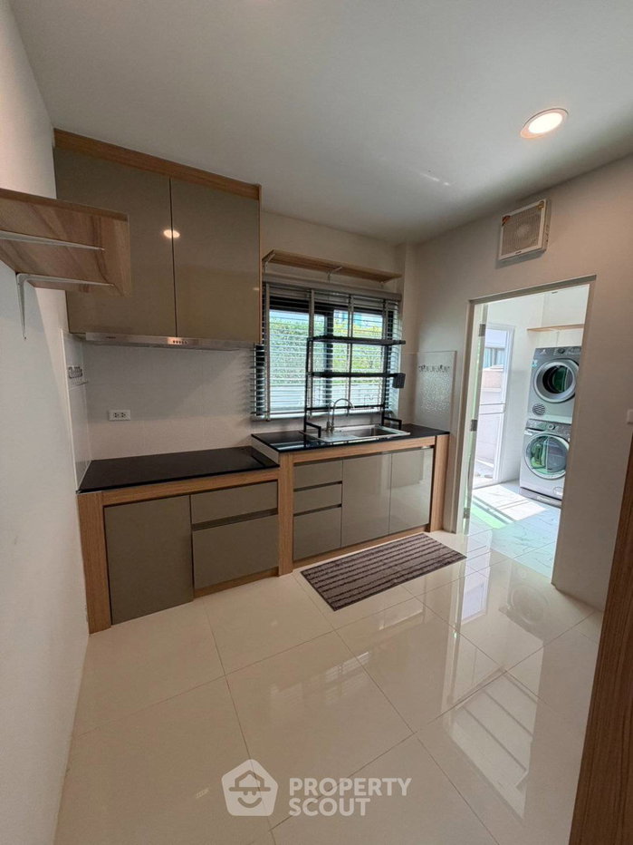 picture 3-BR House at Centro Bangna in Bang Kaeo (ID 2975768) - 7/19