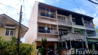 Townhouses for sale Bangkok : 3 Bedroom Townhouse for sale in Anusawari, Bangkok  6415877