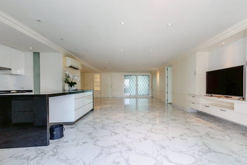 LTH15666 – Luxury Condo for Sale Asoke | Ultra Spacious Residence with 5 Terraces | Near BTS Asoke | 30.9 MB | คอนโดหรูขาย อโศก ห้องขนาดใหญ่พิเศษ พร้อมระเบียง 5 จุด ใกล้ BTS อโศก