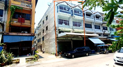 อาคารพาณิชย์ กรุงเทพมหานคร : Call : 098-247-8889 ขายด่วน ตึกแถว 2 คูหา 3.5 ชั้น (ห้องมุม) 44 ตารางวา ซอยหมู่บ้านดีเค 14 เขตบางบอน ใกล้บิ๊กซีพระราม 2