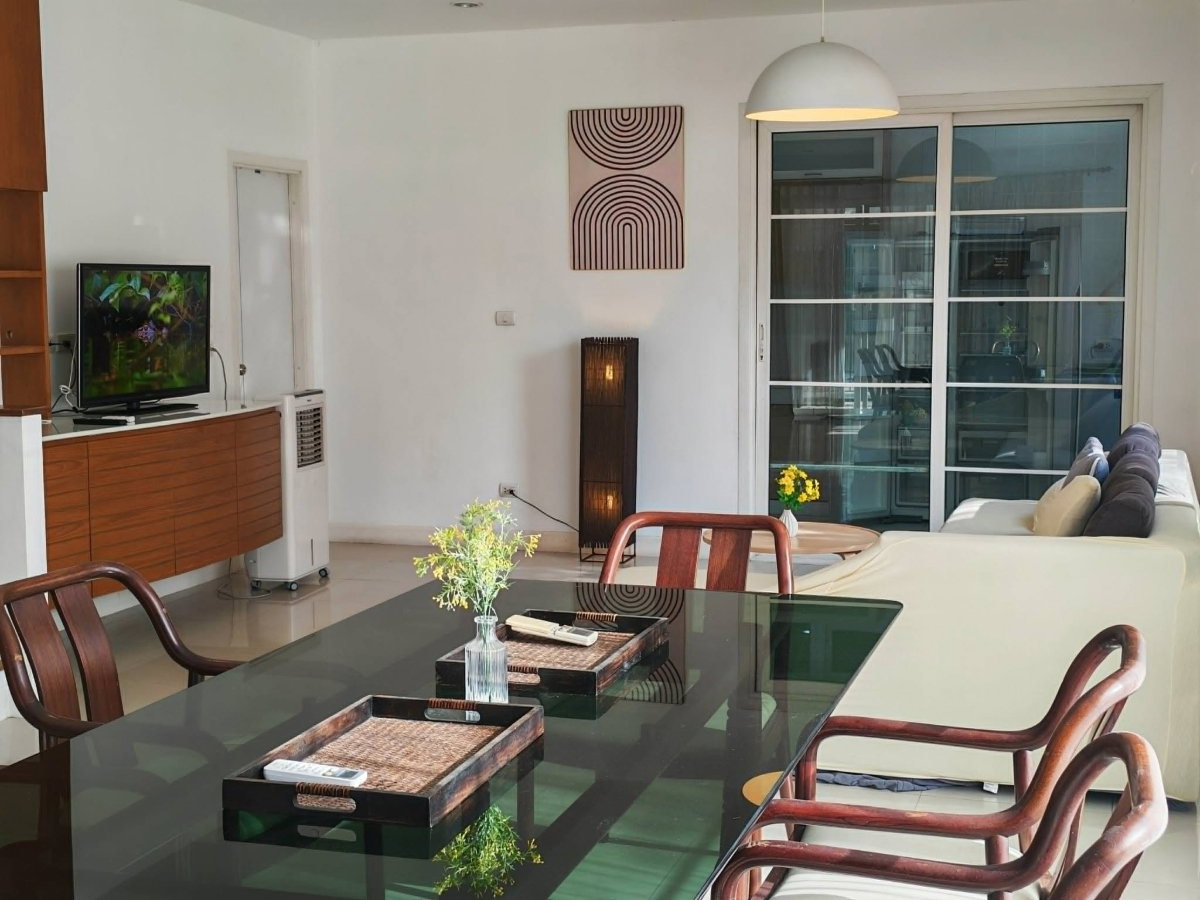 รูป 🏡 TH186 | ให้เช่าทาวน์โฮมหลังมุม Urban Sathorn ใกล้ BTS บางหว้า มีสวนส่วนตัวและห้องทำงาน (รับสัตว์เลี้ยง! 🐾) - รูปที่ 6/17