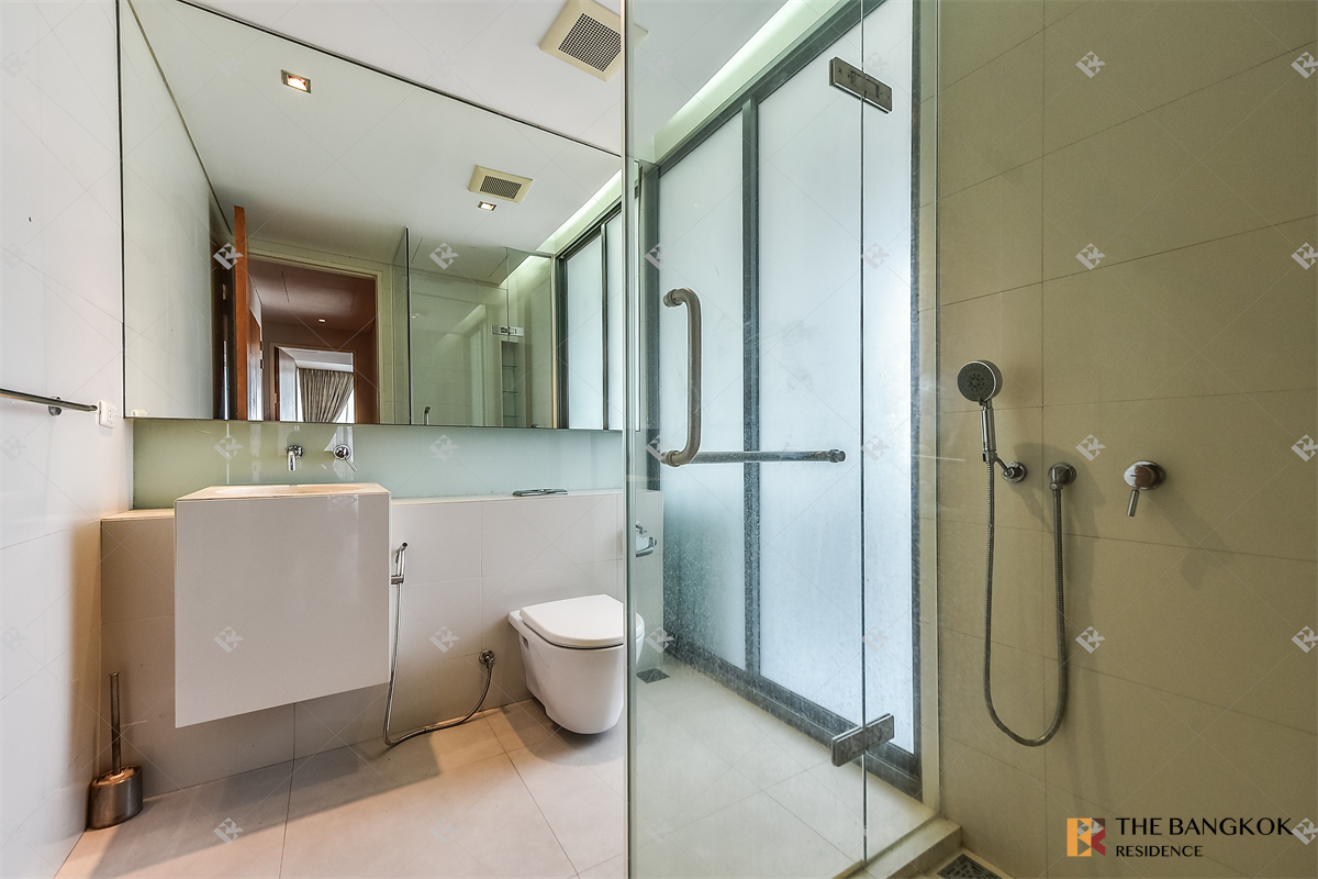 picture Domus 16,18 Hurry, big discount is ending! near BTS Asok - 7/10