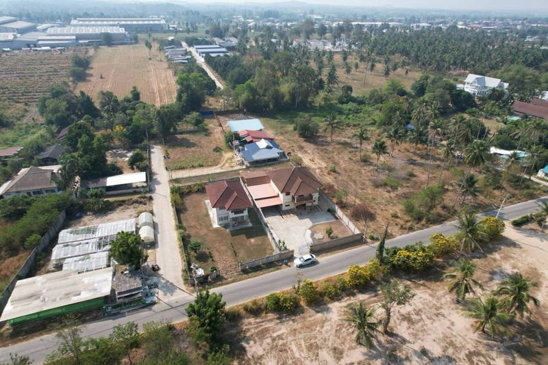 รูป ขายบ้านเดี่ยวหลังใหญ่ พื้นที่กว้าง ทำเลดี โป่ง บางละมุง ชลบุรี - รูปที่ 3/13