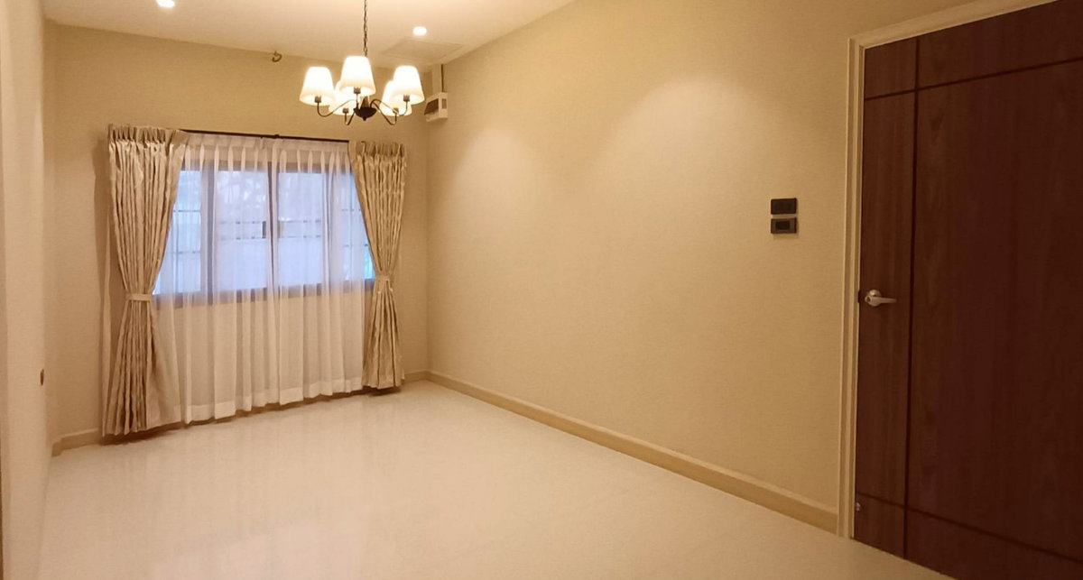 รูป ขายบ้านทาวน์เฮาส์อยู่ในเมือง ที่ไม่รู้สึกว่าเมืองอยูในบ้าน นวมินทร์ 111 - รูปที่ 10/30