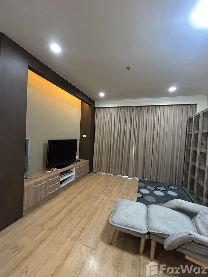 picture Silom Grand Terrace - 1 bedroom corner unit 6448666 - 1/9