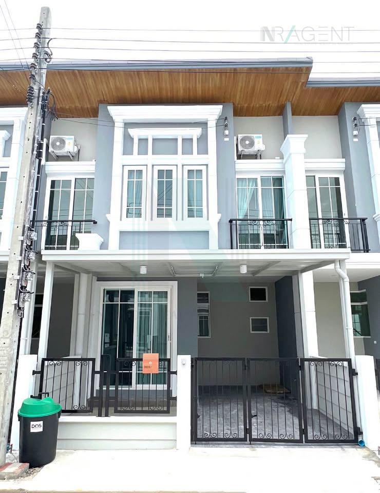 Townhouses for rent : 📌 For Rent 2-story Townhouse GOLDEN TOWN SUKHUMVIT - LASALLE 2 bedroom 2 bathroom