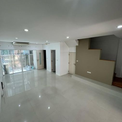 3-bed townhouse for sale, 22 sq wah, LUMPINI TOWN RESIDENCE LADPRAO STATION