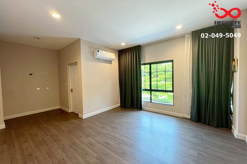 รูป ให้เช่าบ้านเดี่ยวหรู บางกอก บูเลอวาร์ด สาทร-ปิ่นเกล้า หลังมุม ติดสวน พร้อม EV Charger - รูปที่ 10/14
