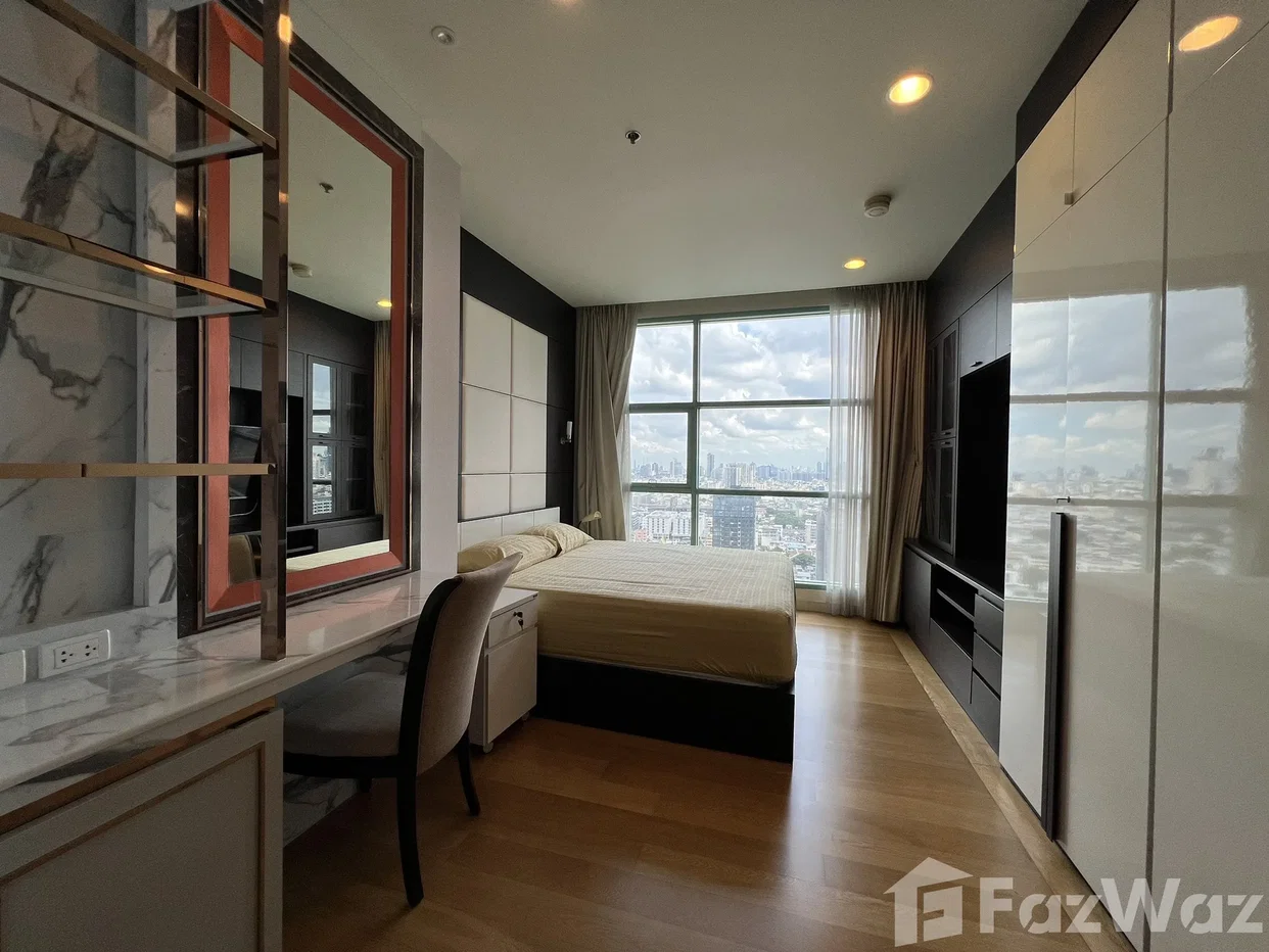 picture Live the Dream in Luxurious Riverside Apartment: Chatrium Residence Executive Condo 1161674 - 3/15
