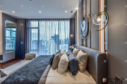 Q1 Sukhumvit คอนโด Luxury ราคาพิเศษ ใกล้ BTS สถานีนานา
