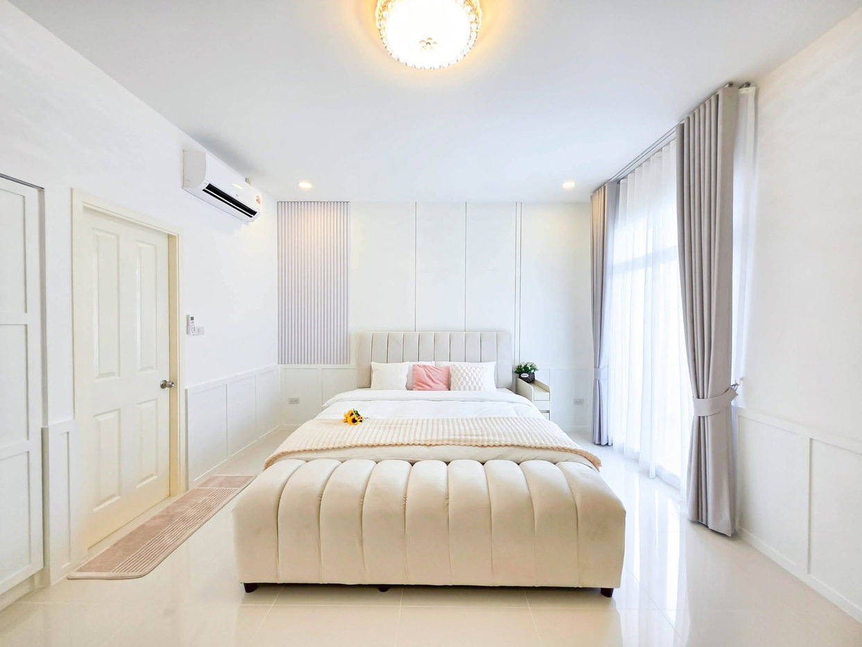 รูป Luxury 3-Bedroom Pool Villa for Sale Huay Yai - รูปที่ 17/28