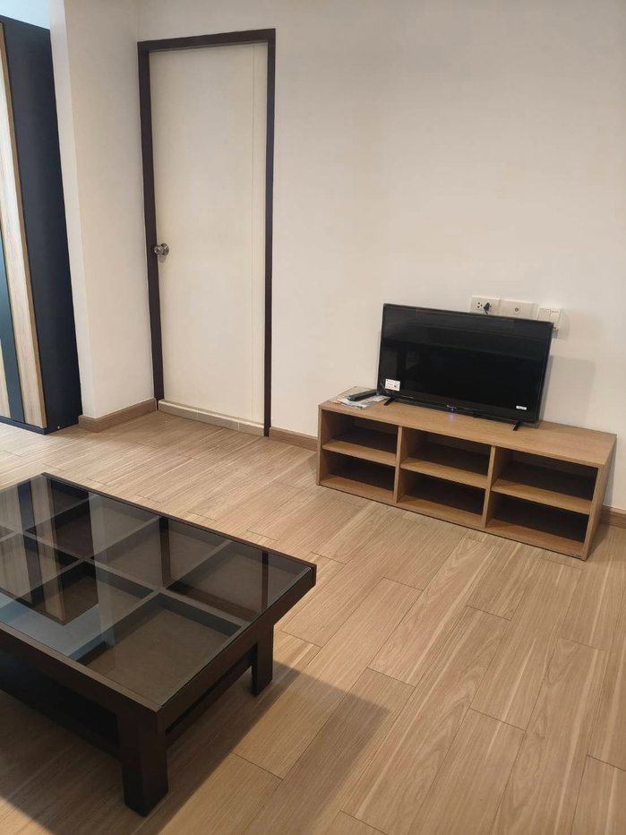 picture Room for rent very good place new - 9/9