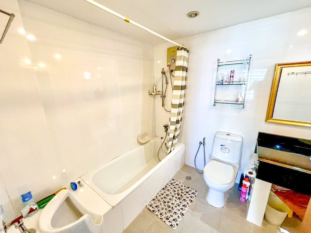 picture Jomtien Condotel Condominium for Rent Sea View - 7/9