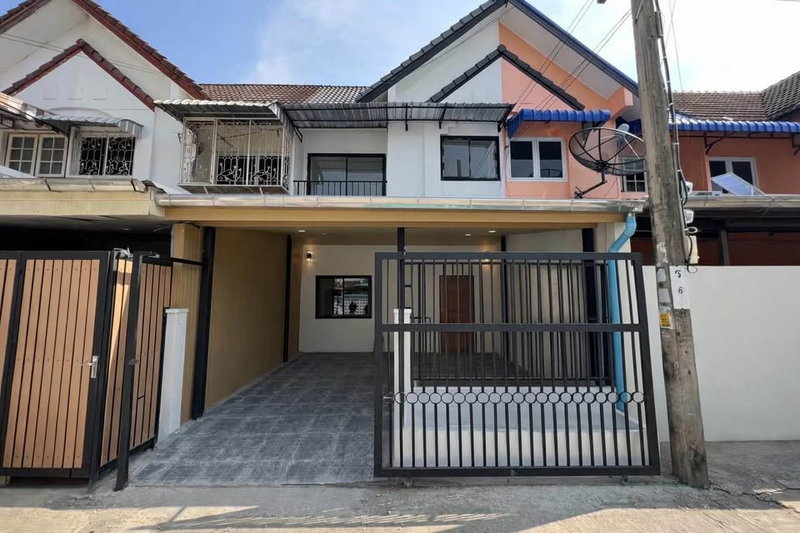 ขายทาวน์โฮม : ✅ ขายทาวน์เฮ้าส์รีโนเวทใหม่ ติดโลตัส ใกล้ มจธ. บางมด. ✅ Prachasuk City Pracha Uthit 58/1 - ประชาสุขซิตี้ ประชาอุทิศ 58/1