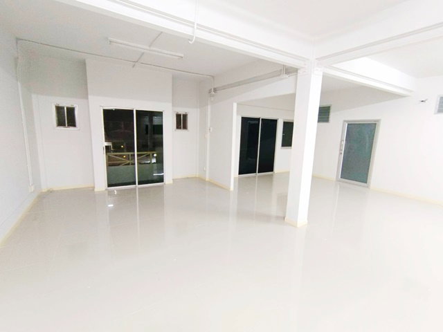 รูป MRTรามอินทรา กม.9 500ม. 15นอน 1305ตรม. ให้เช่าอาคารคลีนิค โชว์รูม 6ชั้น MRTคู้บอน 800ม. รพ.สินแพทย์ 11แอร์ใหม่ แฟชั่น 3คูหา 72 ตรว. - รูปที่ 6/8