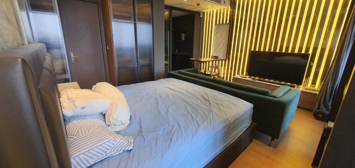 รูป Ashton Chula Silom【𝐒𝐄𝐋𝐋】🔥ห้องดีไซน์หรูสไตล์ Urban Prestige🔥 ติดต่อไลน์ไอดี: @hacondo - รูปที่ 2/10