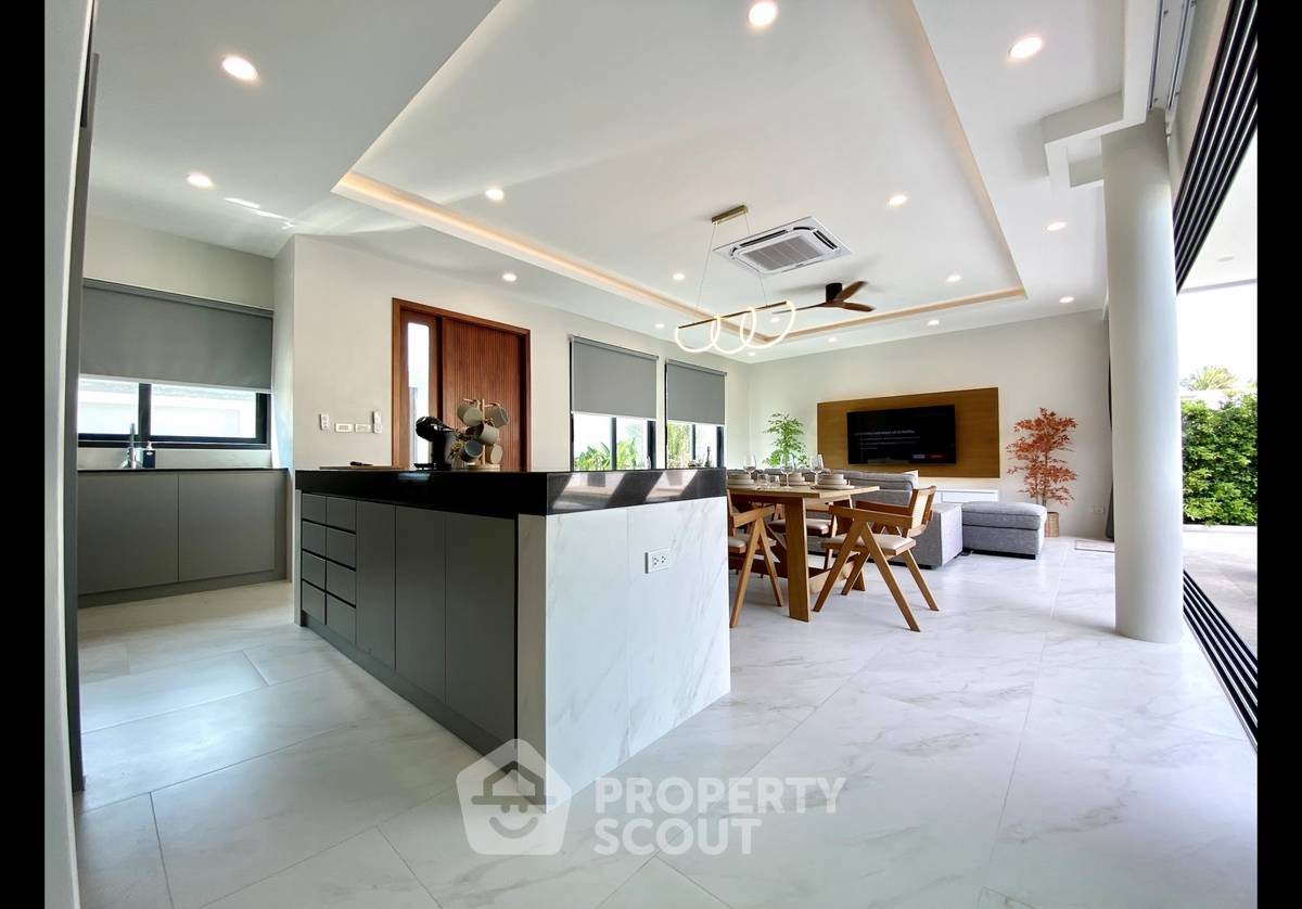 picture 4-BR Villa in Rawai (ID 2975865) - 6/16