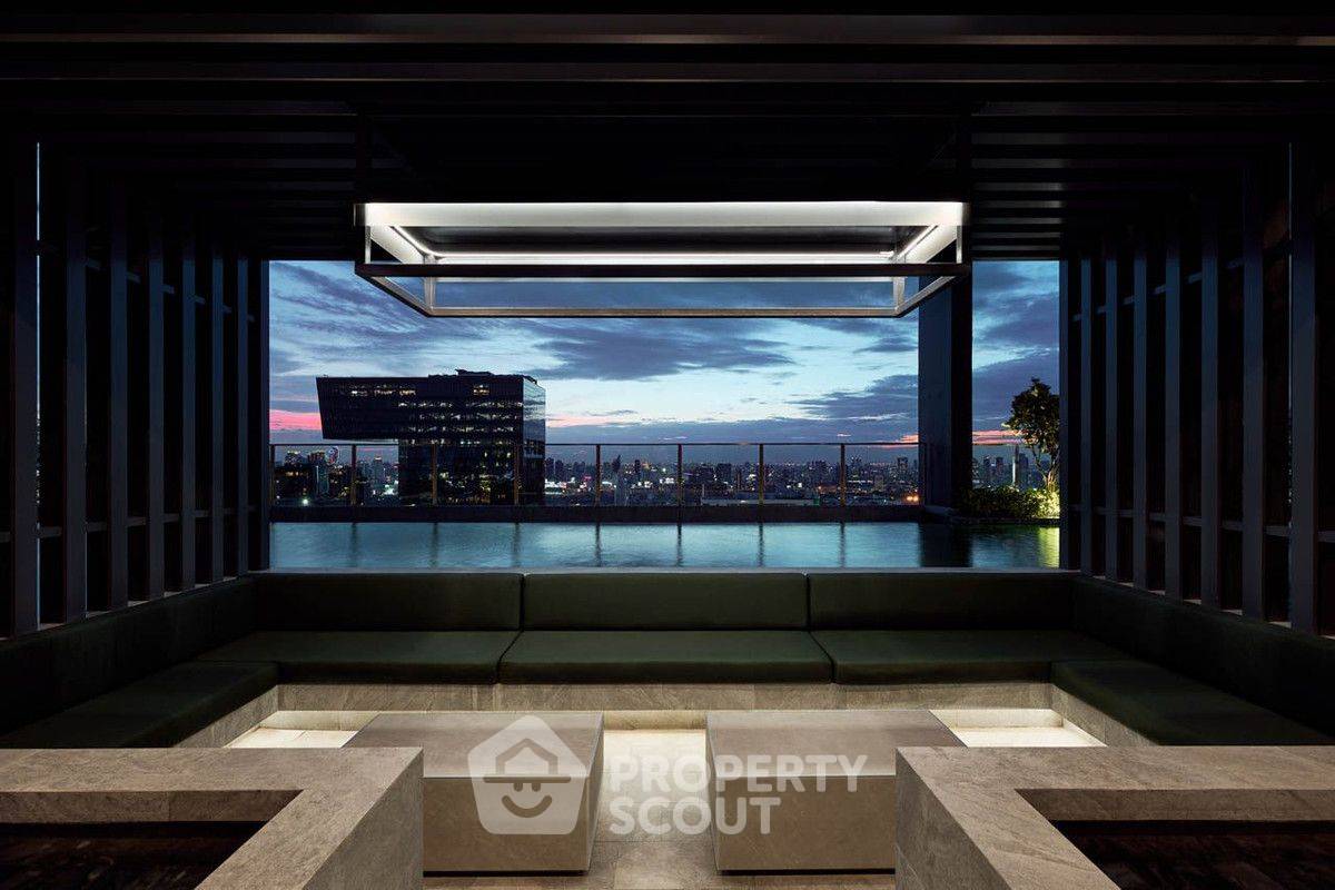 picture 2-BR Condo at Nue District R9 near MRT Phra Ram 9 (ID 2975637) - 8/18