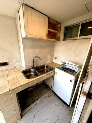 ขายคอนโด : A050051 Lumpini Place Sathorn