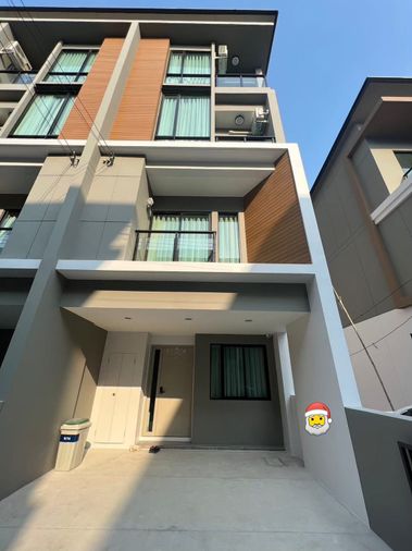 🏡✨ ให้เช่า ทาวน์โฮม 3.5 ชั้น Premium Place พหลโยธิน-รามอินทรา 4 ห้องนอน 3 ห้องน้ำ ติดถนนเทพรักษ์ เดินทางสะดวก ใกล้ทางด่วนและรถไฟฟ้าสายสีเขียว
