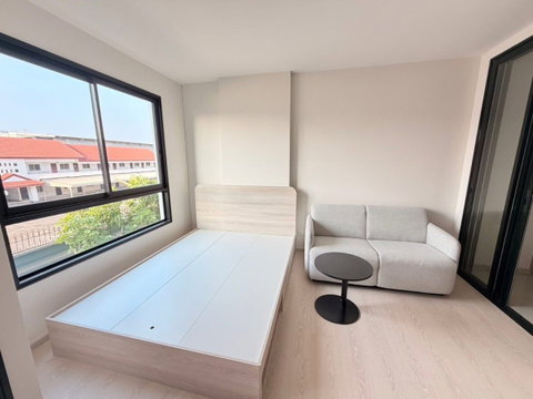 ✨ Condo for Rent – Dcondo Vivid, Bangkok University ✨ ✅ Rental Rate: THB 9,500/month (2-year contract) 🛌 Room Size: 22 sq.m.