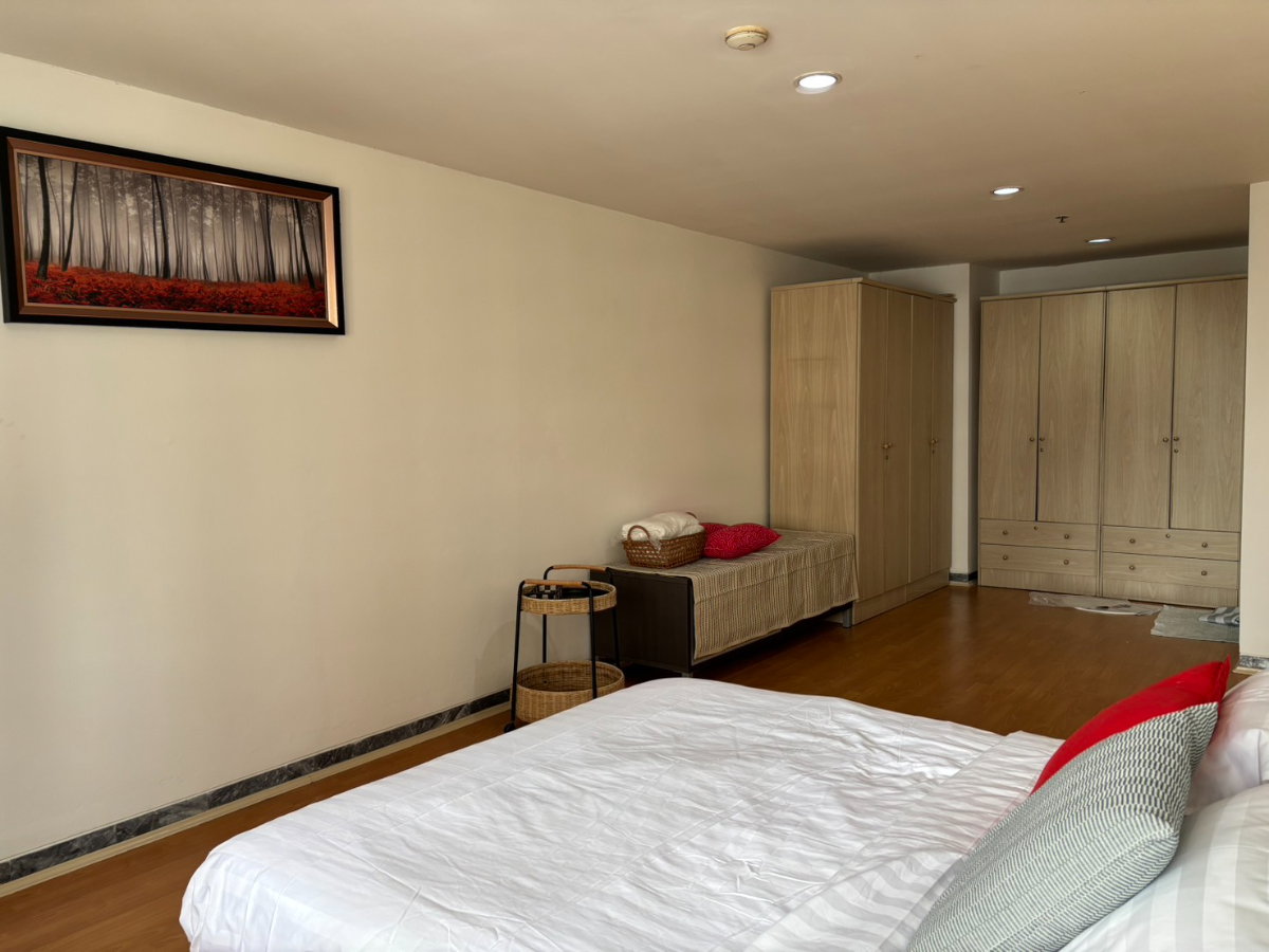 picture two bedrooms unit fully furnished for rent from Aug 2026 - 35/48