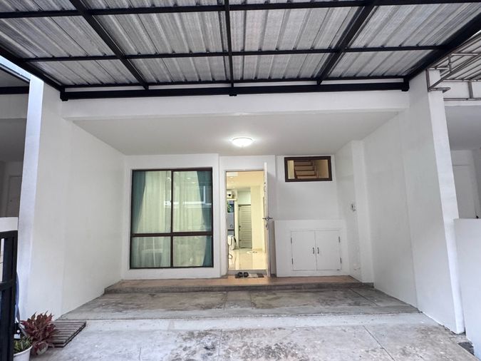 3-bed townhouse for rent, 180 sqm, 22 sq wah, The Private Sukhumvit - Bangchak