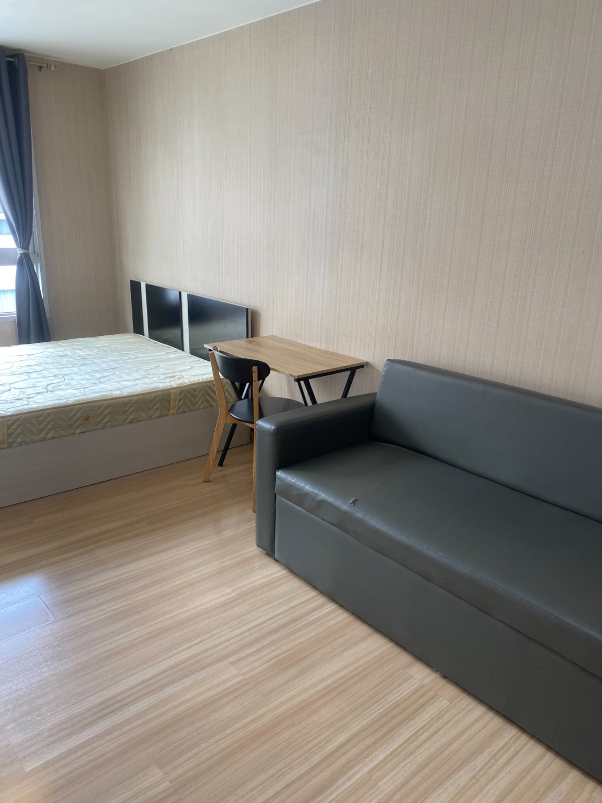 Plum Condo Phaholyothin 89 Condo For Sale / Line : @mintocondo