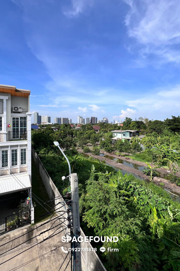 รูป ทาวน์โฮม 3 ชั้น หลังมุม Golden City Sathorn 🌳 4 นอน 4 น้ำ แต่งบิ้วอิน แถมแอร์จุกๆ 6 ตัว! ใกล้ BTSวุฒากาศ - รูปที่ 4/30
