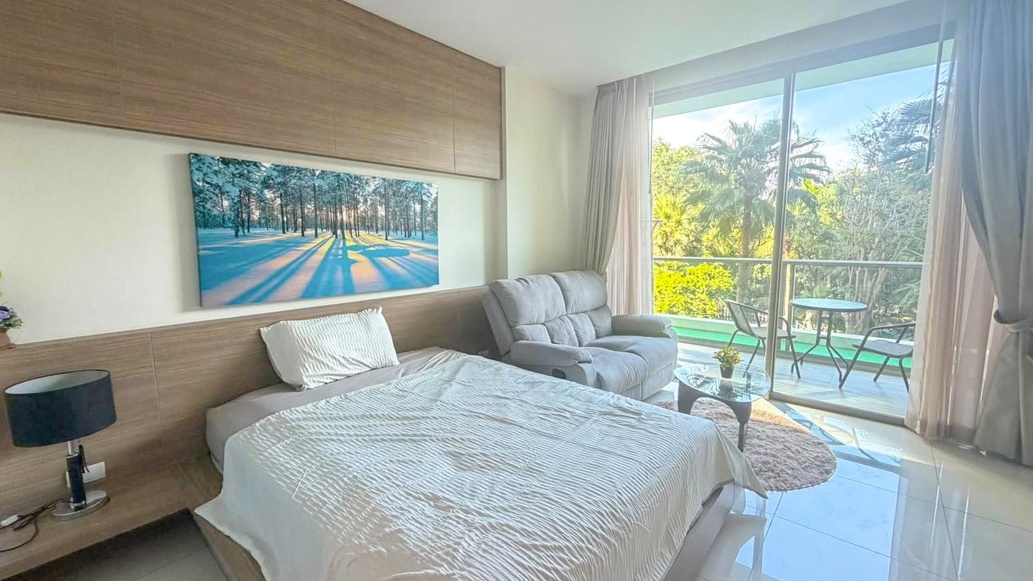 picture Riviera Wongamat Studio Condo for Rent - 6/11
