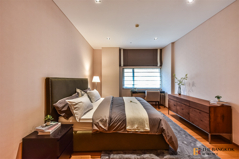 Saladaeng residences High-potential Location, Not as Expensive as You Think near MRT Silom Station