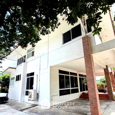 Houses for rent Bangkok : 4-BR House in Chom Thong (ID 2974450)